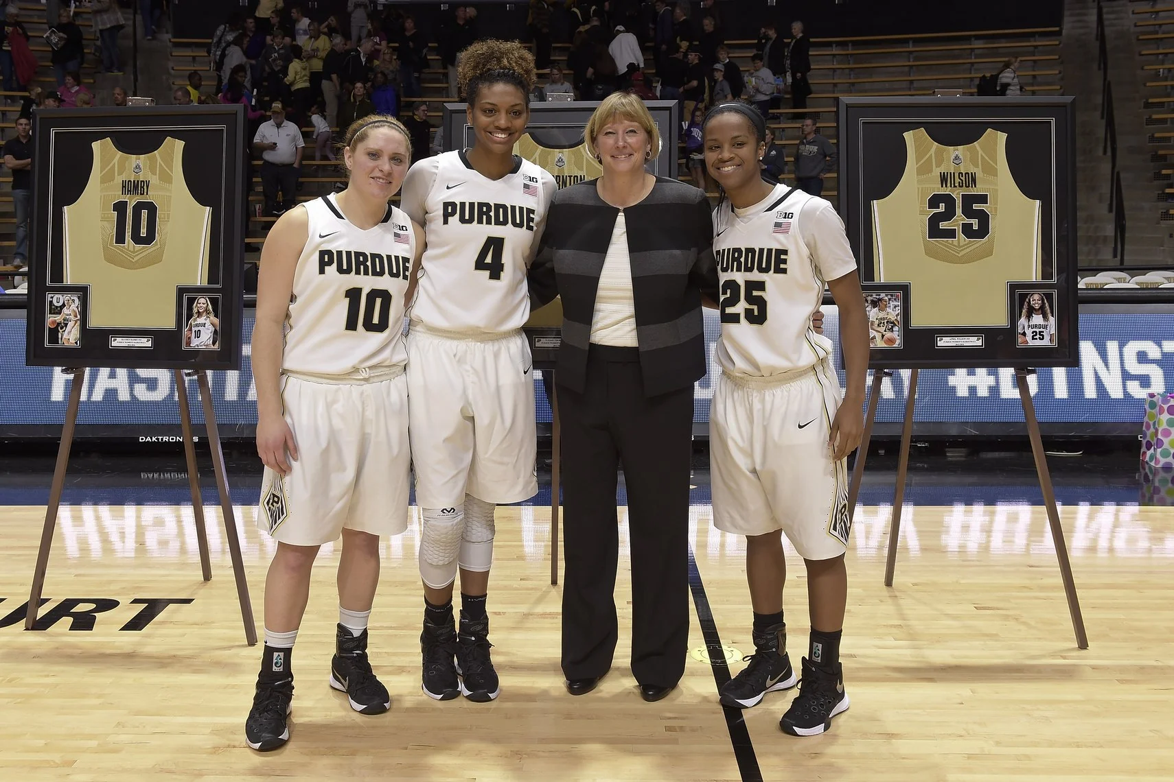 Morrissette, Defense Carry WBB On Senior Day