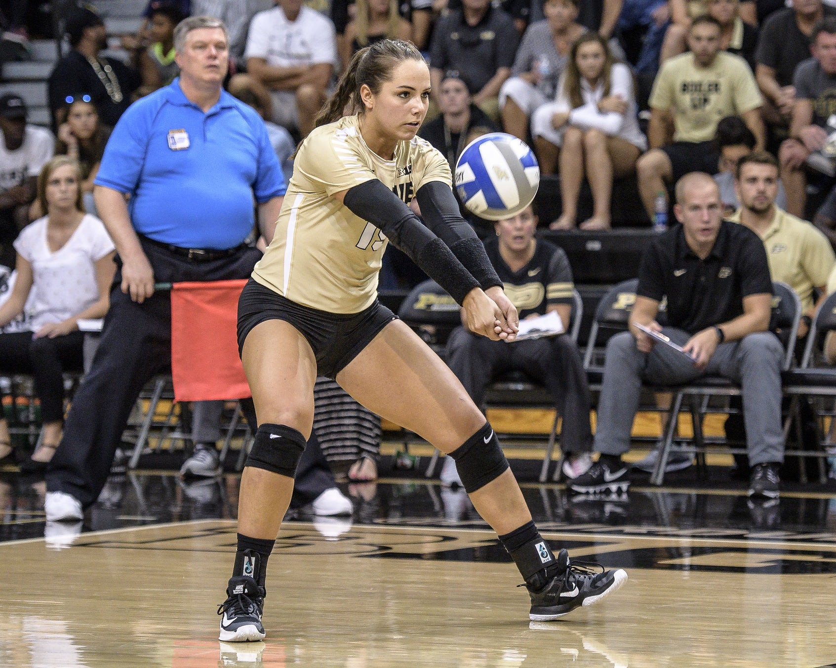 I assume this was during the long run with Otec serving; if so, this pass goes to Evans with a set for an Atkinson kill.