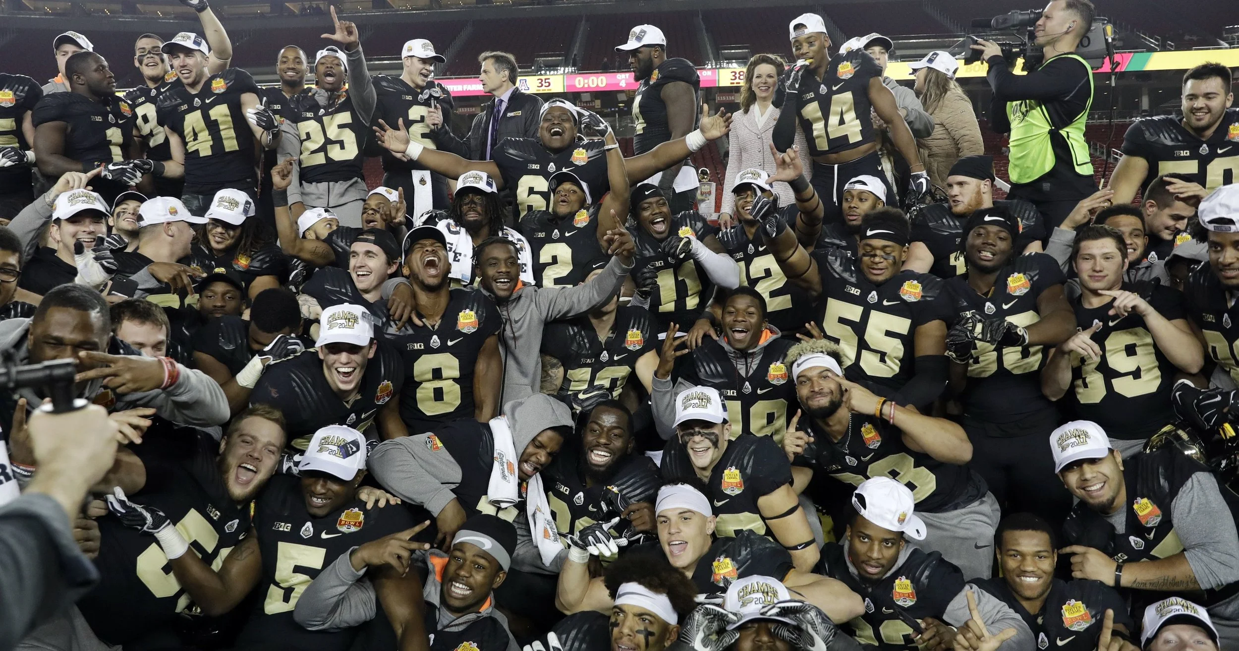 Purdue bowl win team photo.jpg