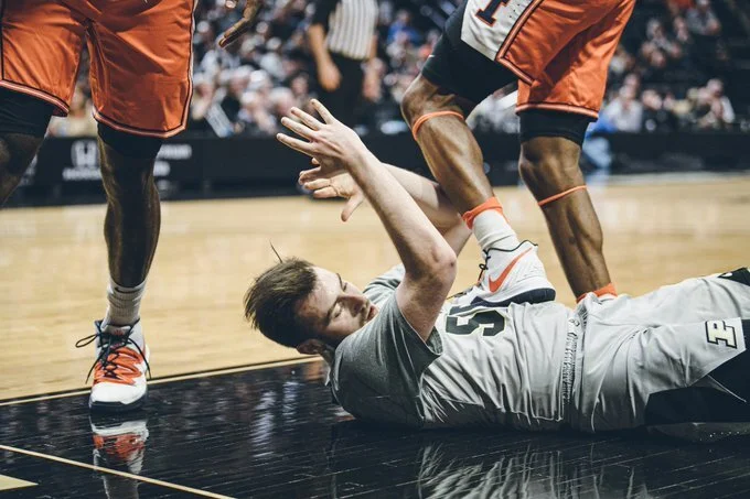 #21 Illinois Neutralizes Mackey Magic to Beat Purdue 79-62