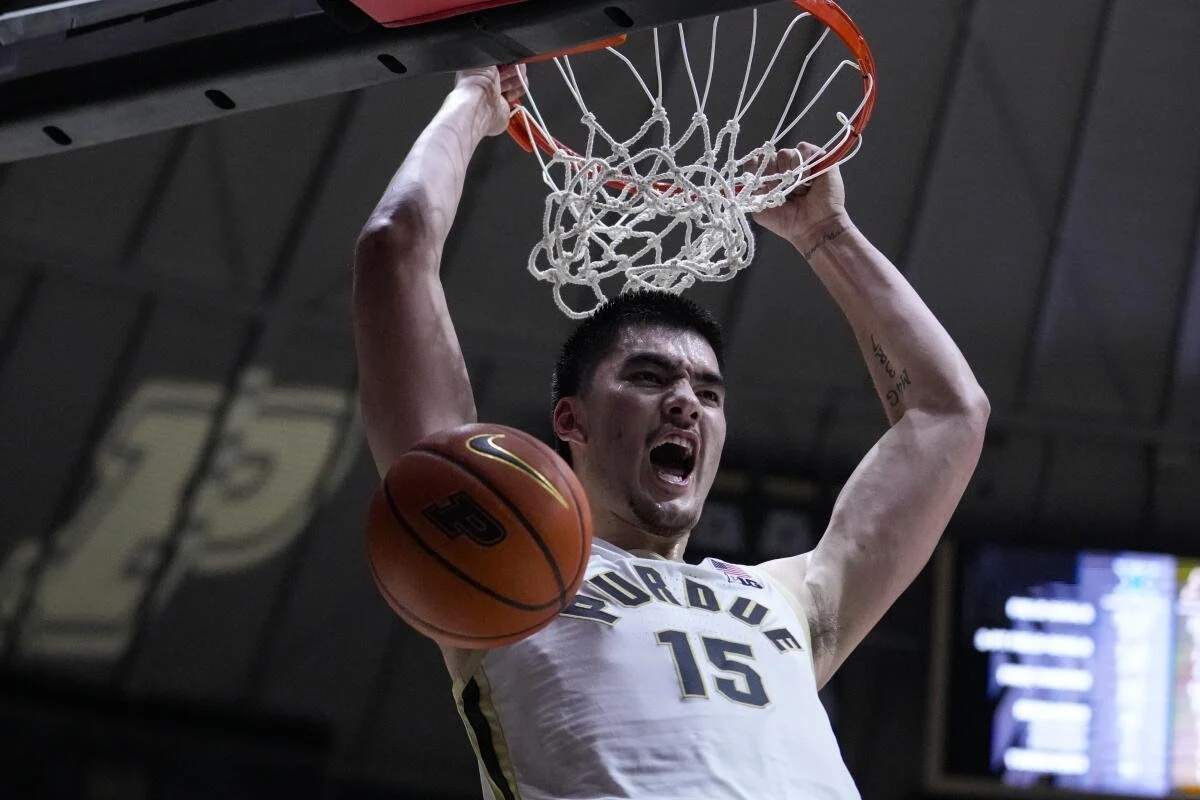 Purdue Beats Xavier 83-71