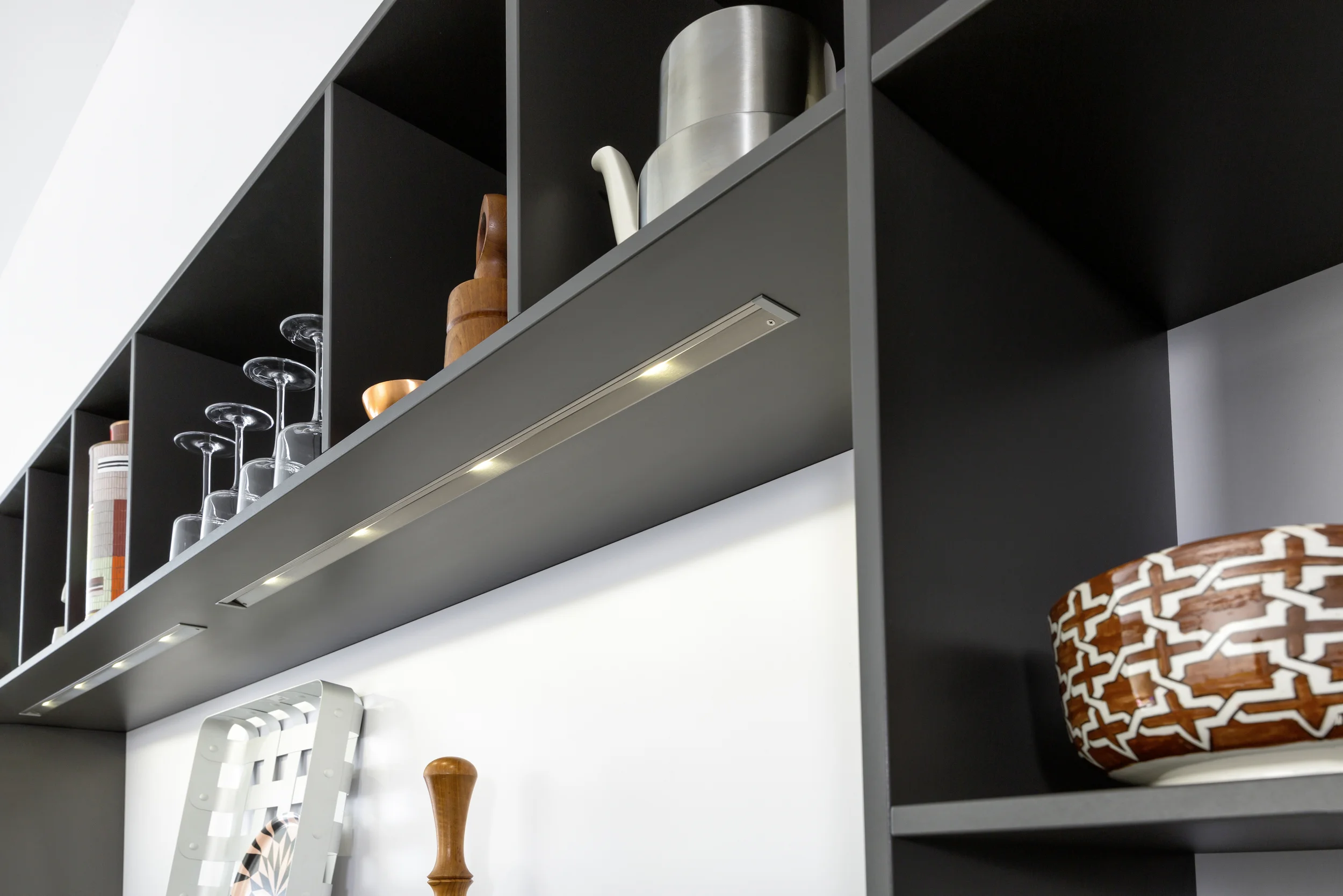 Contour Kitchens Cheltenham - Integrated lighting