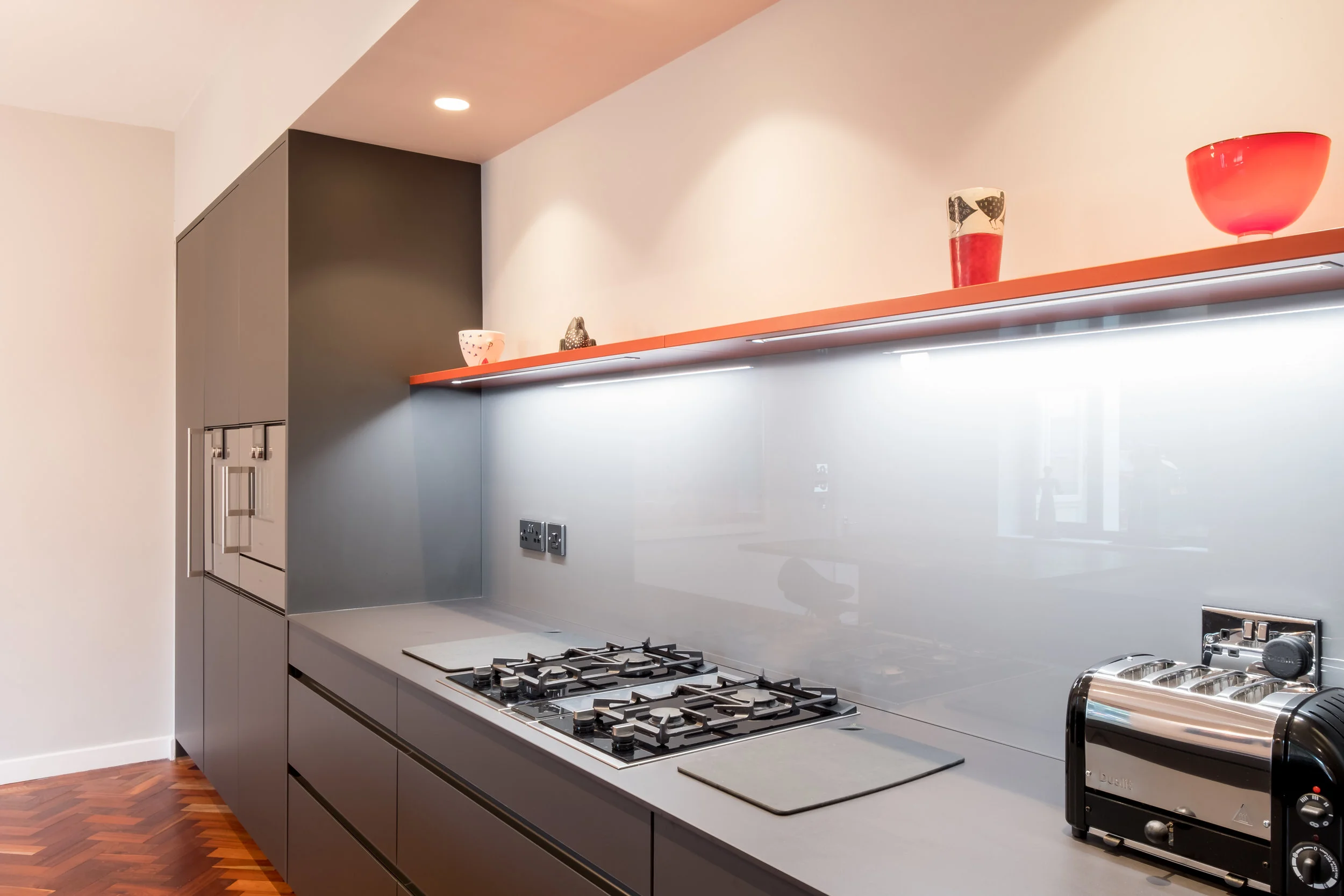 Cayenne and carbon grey kitchen 7