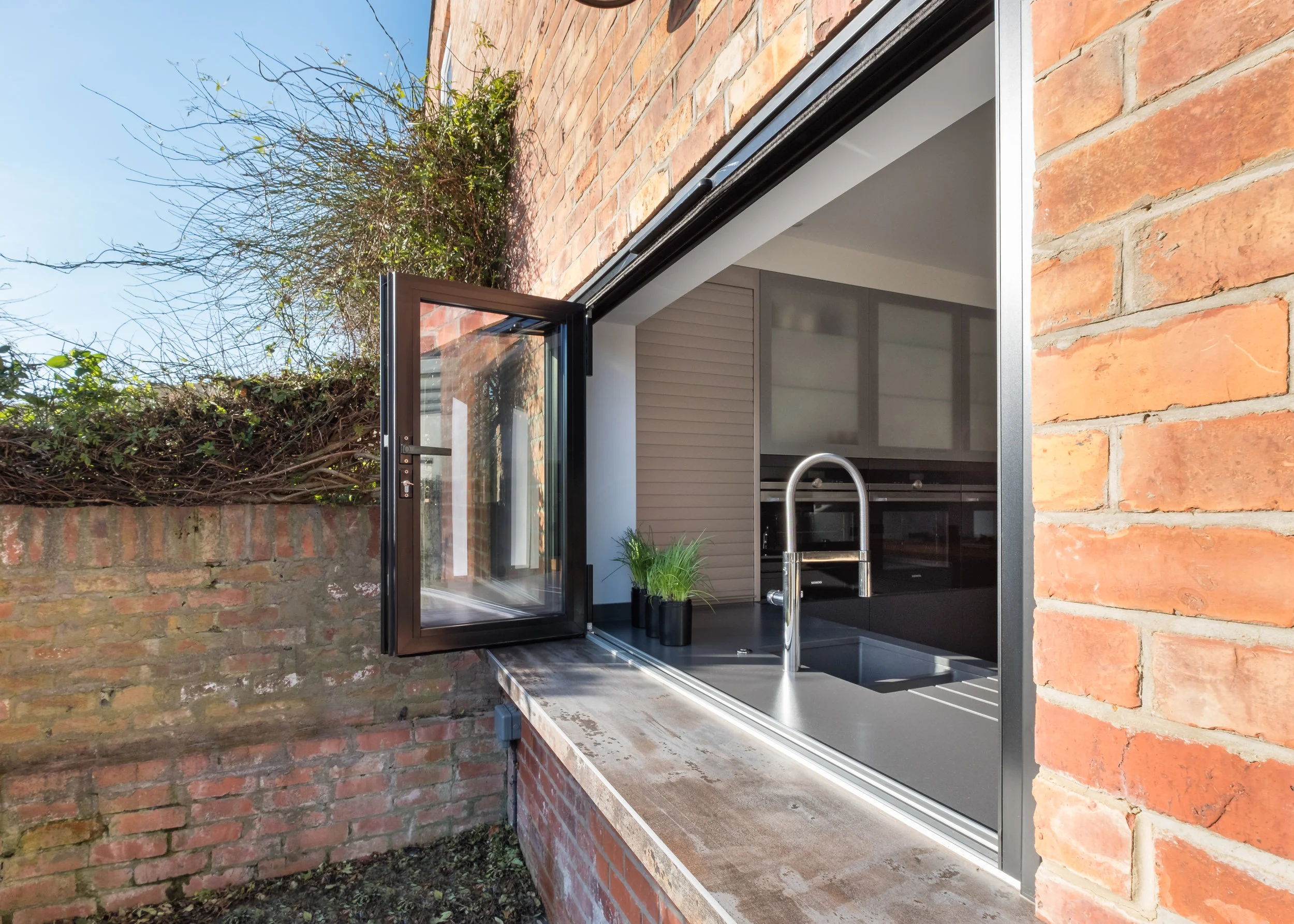 Dekton windowsill