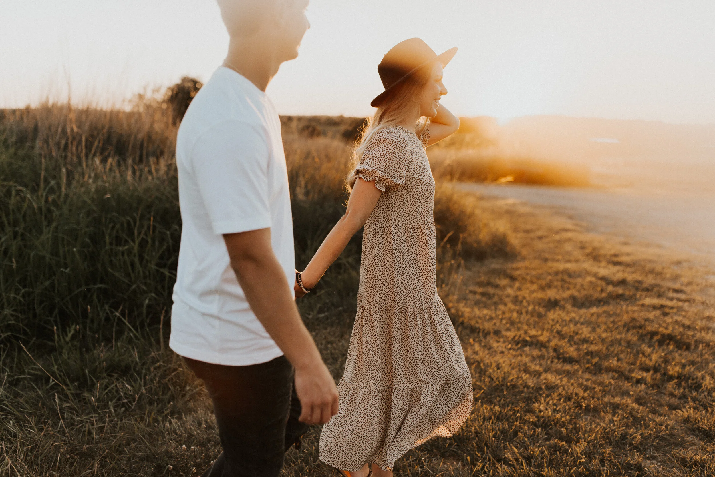 Kate &amp; Ben // Summer Engagement Session // Evansville, IN // Emilee Kerner Photography