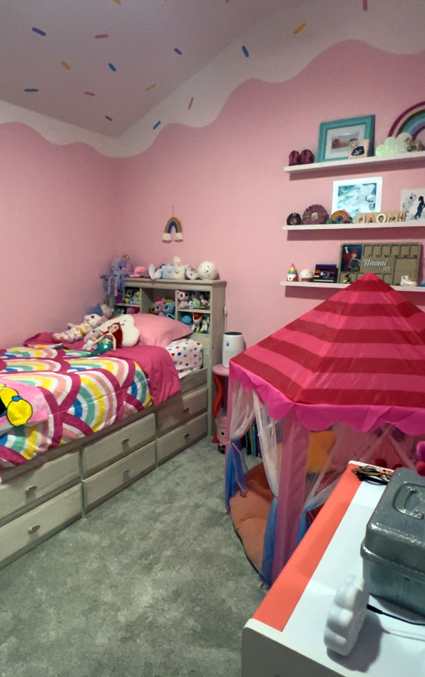 Kid's room (click for video)