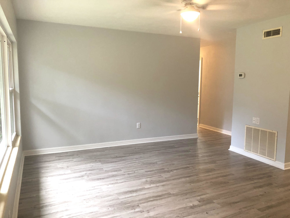 LivingRoom2.jpg