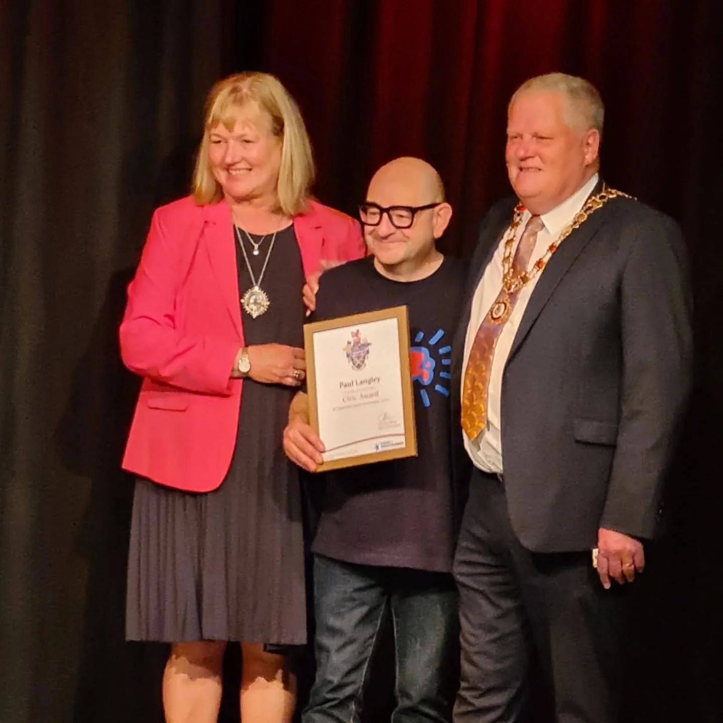 Huge congratulations to our fabulous @thepaullangley who won a Knutsford Town Civic Award tonight for all the wonderful work he does for our town, LOL Cheshire, Music Festival, and an original for the Beer Festival, organising our entertainment each 