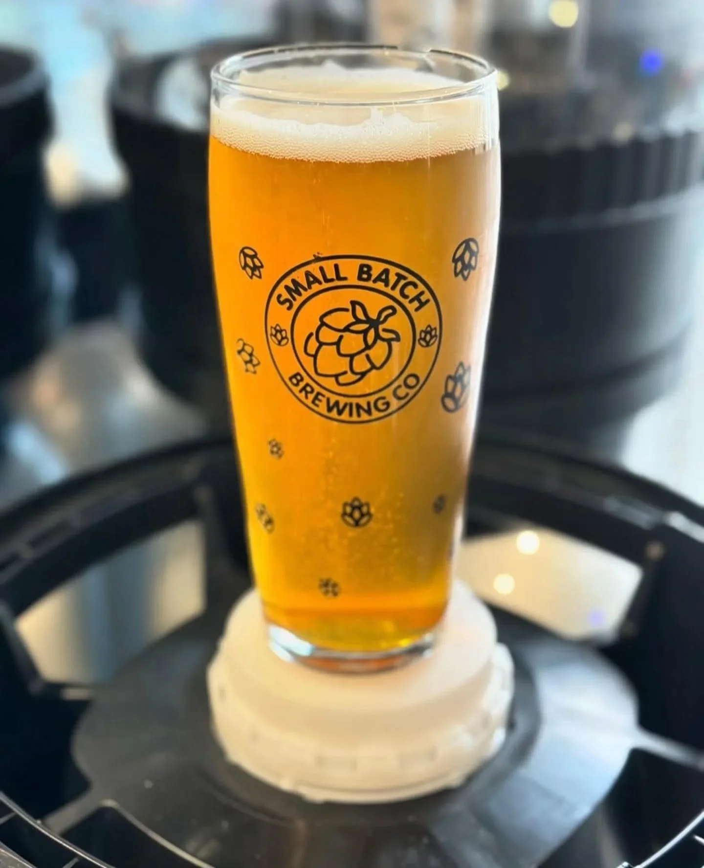 🍺 BREWERY ANNOUNCEMENT: SMALL BATCH BREWING CO 🍺

One man. A nano-brewery at the bottom of the garden. Amazing beers.

@small_batch_brewing_co used to be one of Cheshire's best kept secrets. 

But we guess we couldn't always keep Dan to ourselves! 