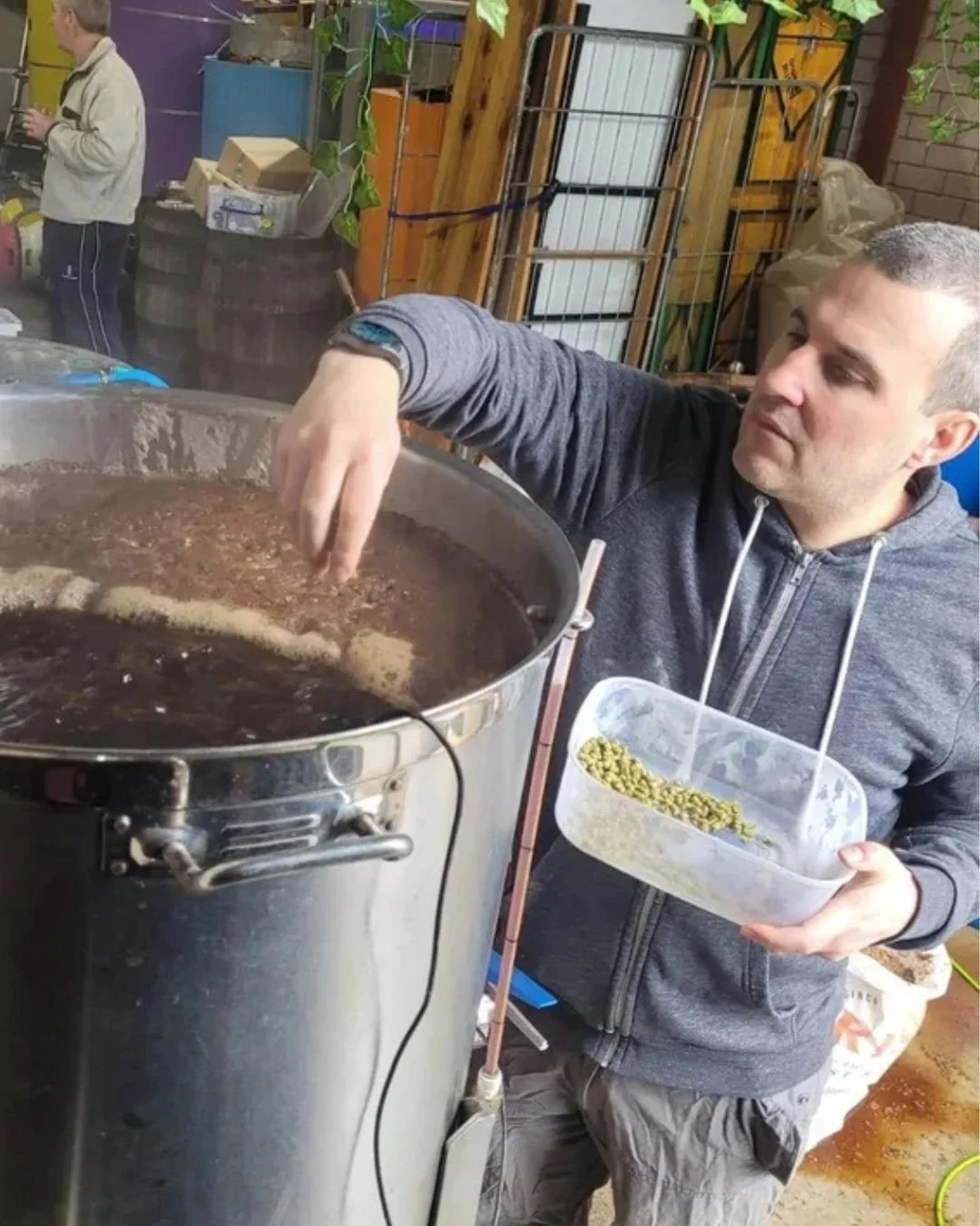 WE'VE DONE A COLLAB X @hushbrewing! Read all about it here...https://www.knutsfordbeerfestival.org.uk/blog//kbf-x-hush-brewing-beer-collab-low-flying-panic-attack
It will be available on the festival bar, so grab a ticket and come and have a taste!
?