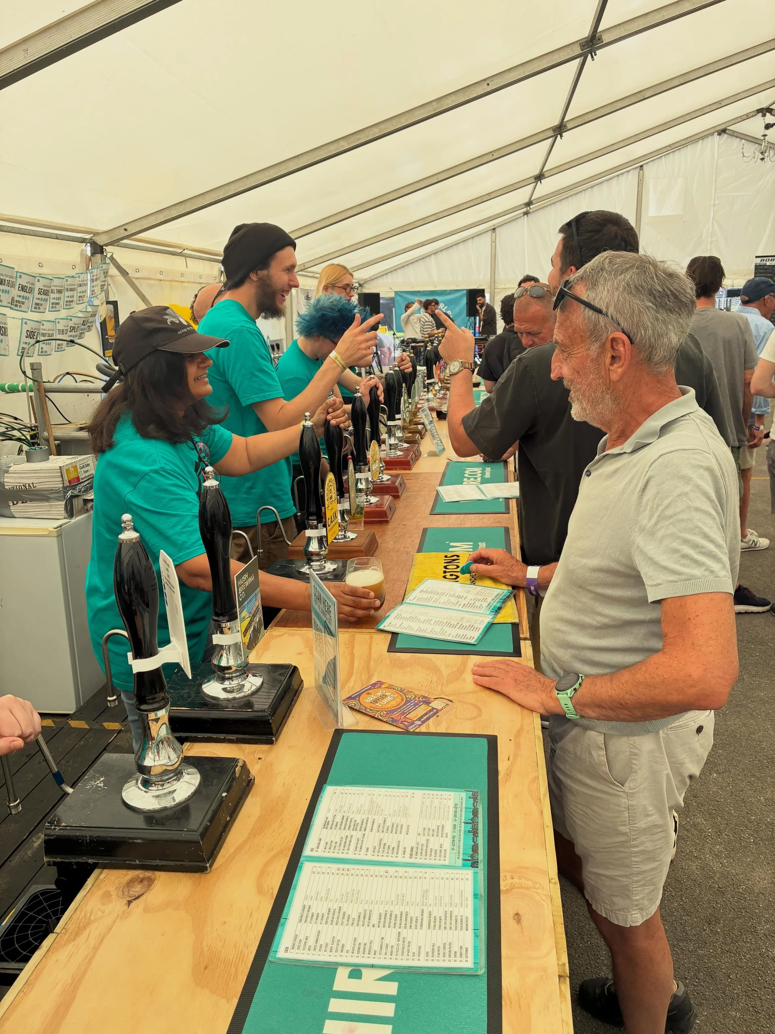 Beers are flowing, wine is chilling and everyone having a great time. We L🩵VE you Knutsford! 

#KBF26 #party #beerwine #weekendvibes #gardenparty