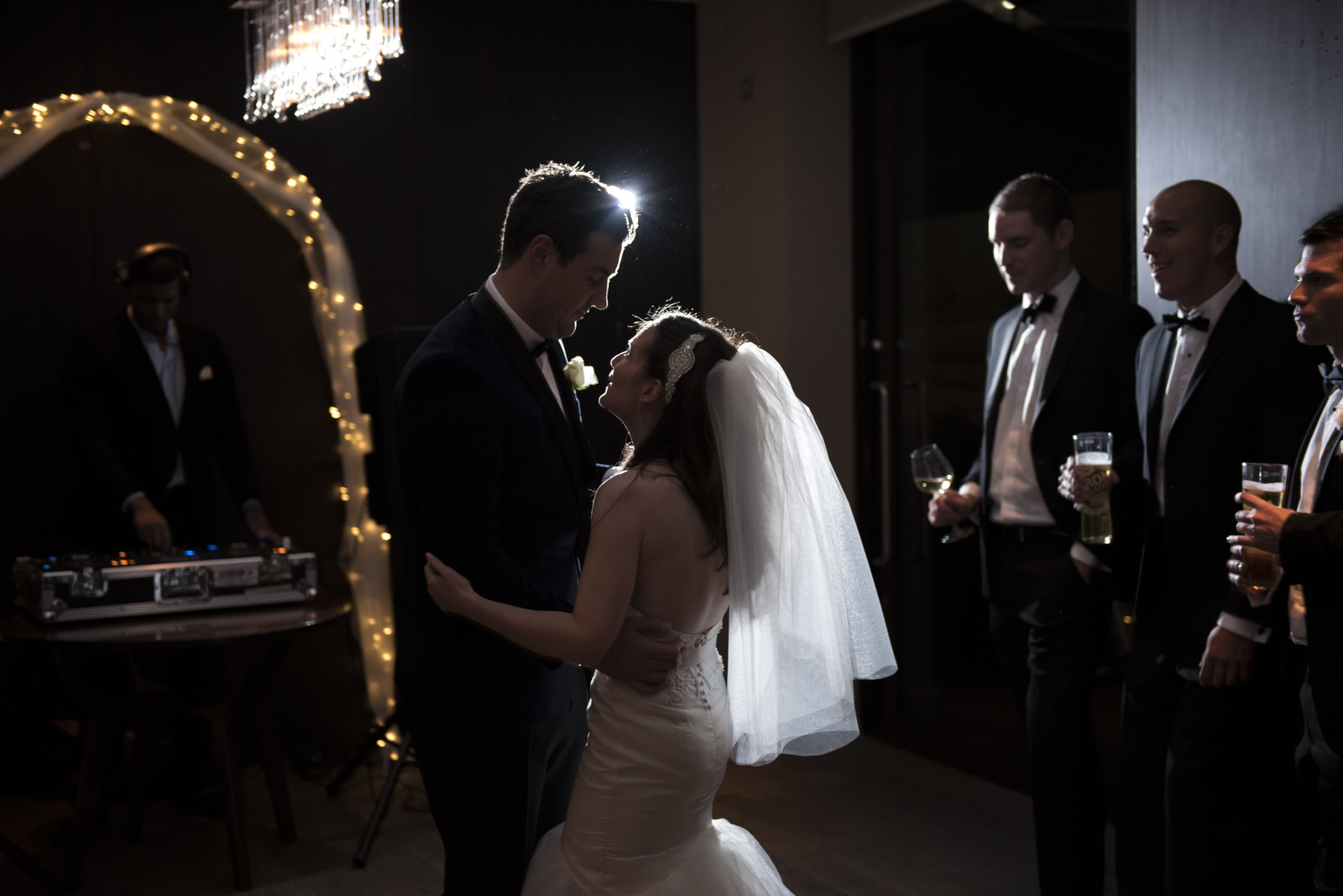 Anna&Oli-Dancing-15.jpg