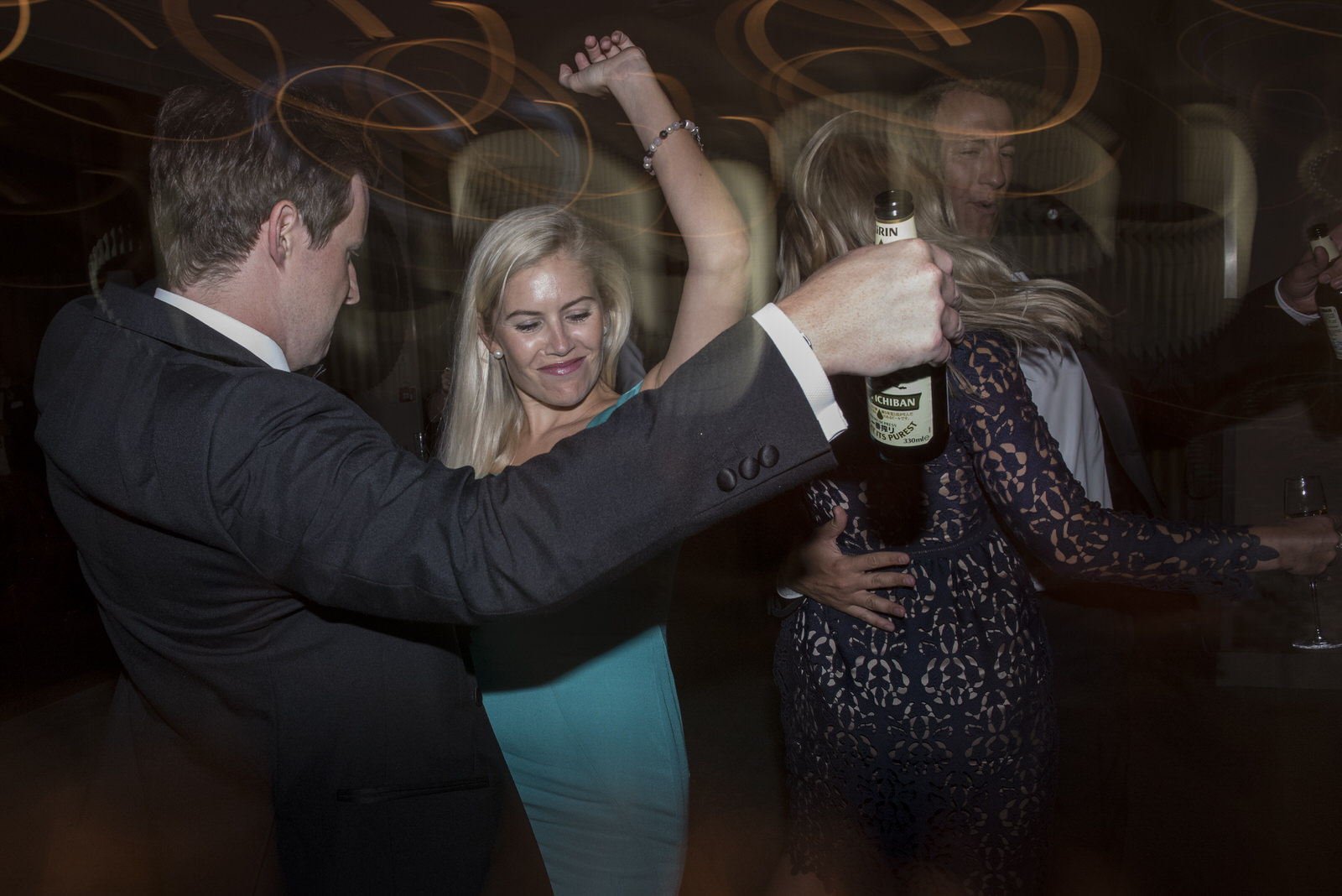 Anna&Oli-Dancing-62.jpg