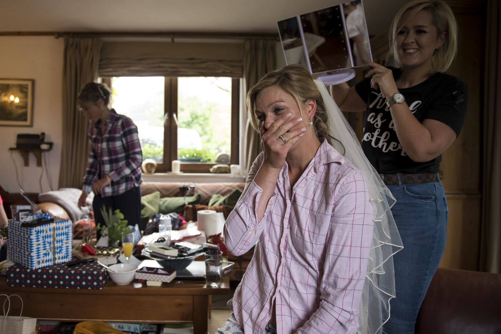 V&JBridalPrep-132.jpg
