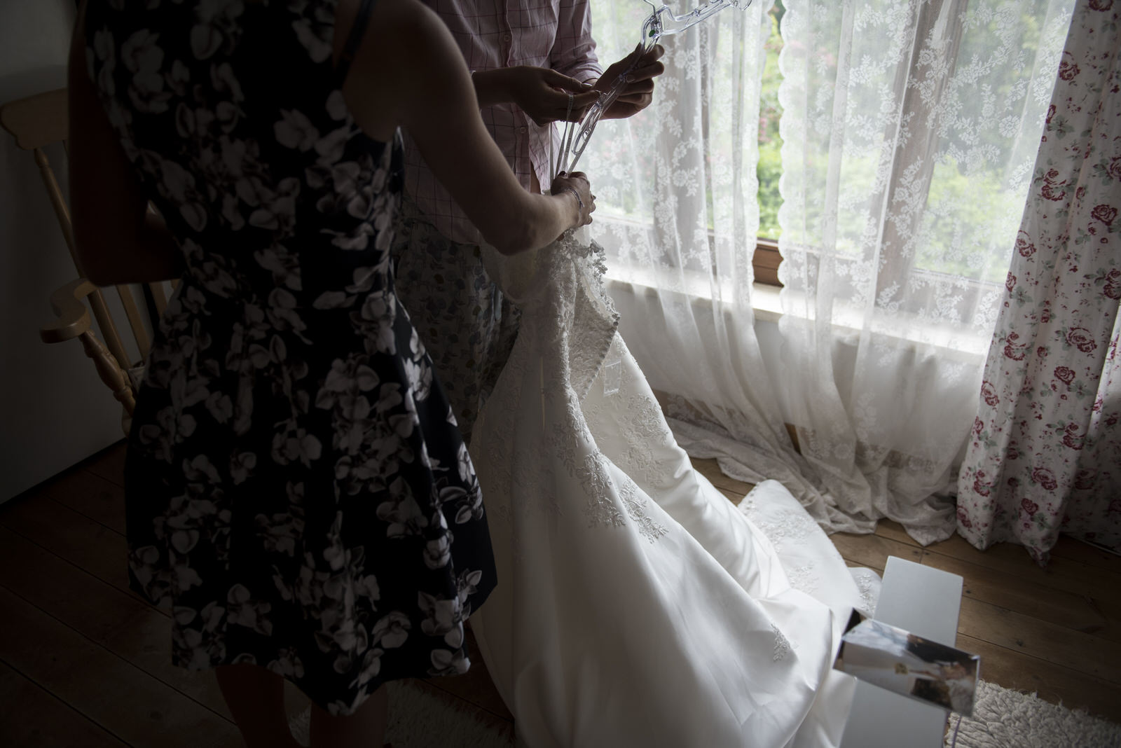 V&JBridalPrep-145.jpg
