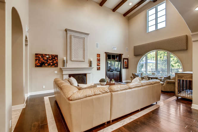 7923 High Time Ridge San Diego-small-006-6-Living Room-666x444-72dpi.jpg