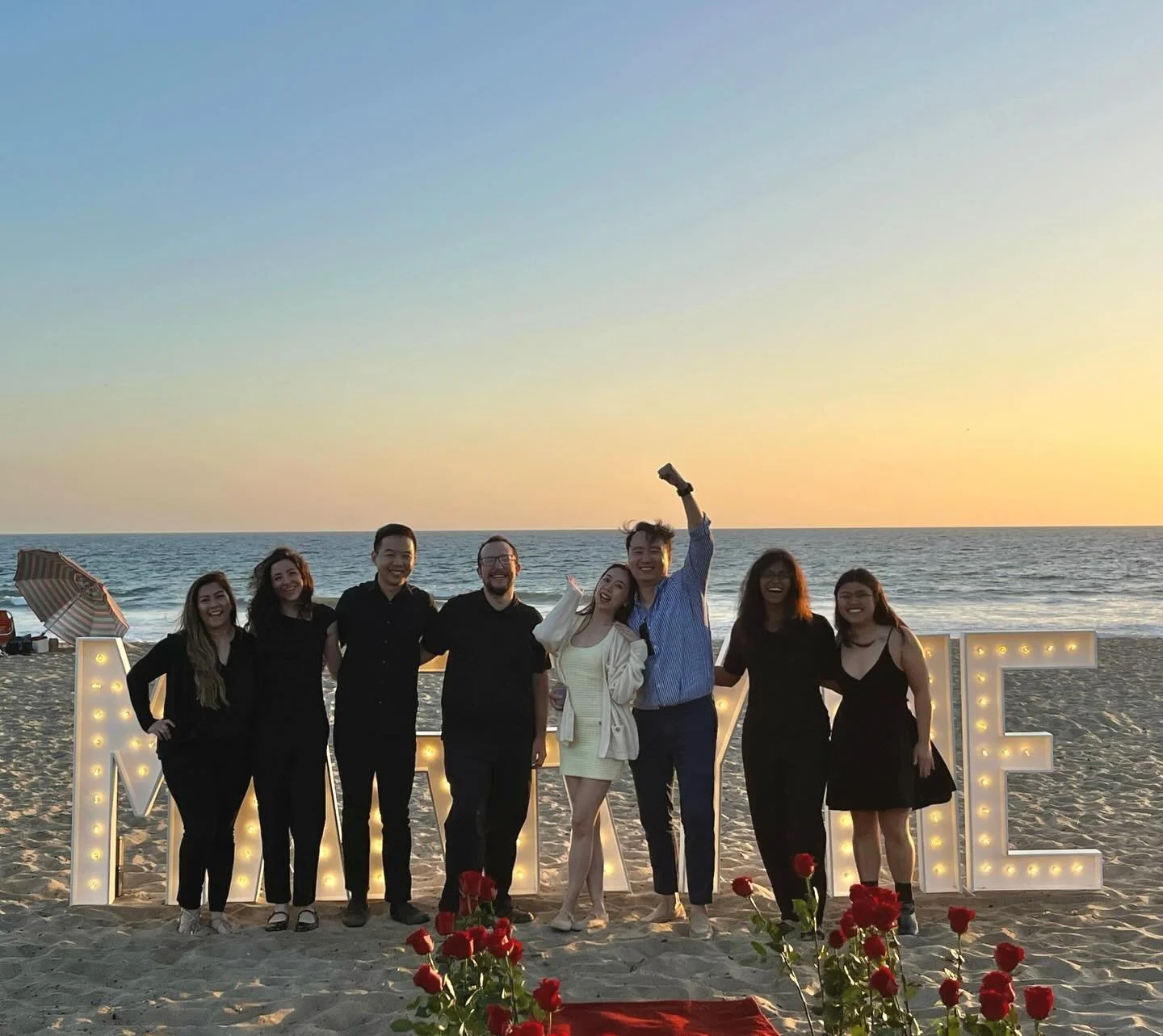 This past week Top Shelf had the chance to serenade Alex and Tiffany during their beautiful sunset proposal in Santa Monica. 🌅 Congratulations to the happy couple, and we hope you enjoyed our rendition of Coldplay’s “Yellow”! 💛🍾