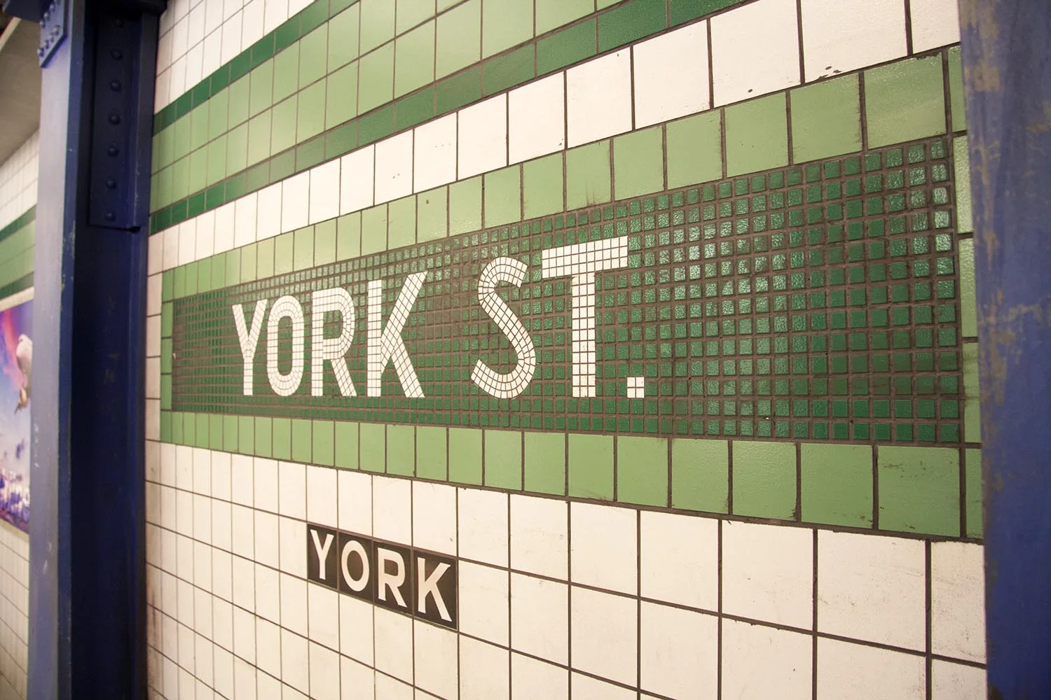YorkSubwayPlatform_10.jpg