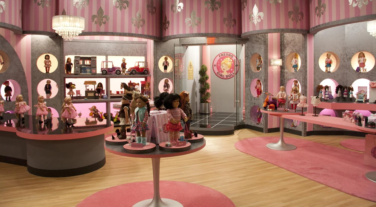 DollStore_05.jpg