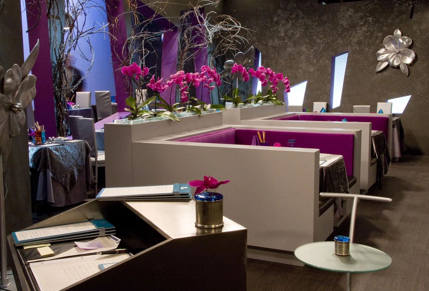 Pinis Restaurant_04.jpg