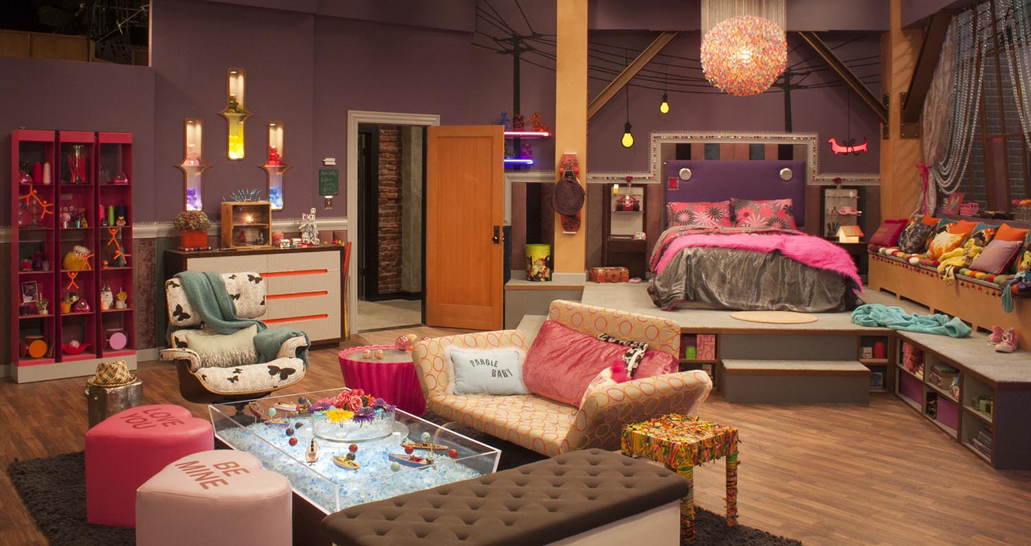 Carly's Bedroom. 