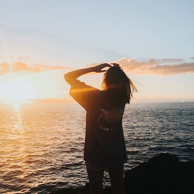 Here at @ywamkona DTS students have just jumped into their first week of classes! We’ve already heard amazing testimonies of God meeting people, bringing breakthrough and healing! This could be you in six months! (Link for our website in bio!) 📷: @sianverdouw #ywam #ywamkona #dts #engagedts #gladichoseengage