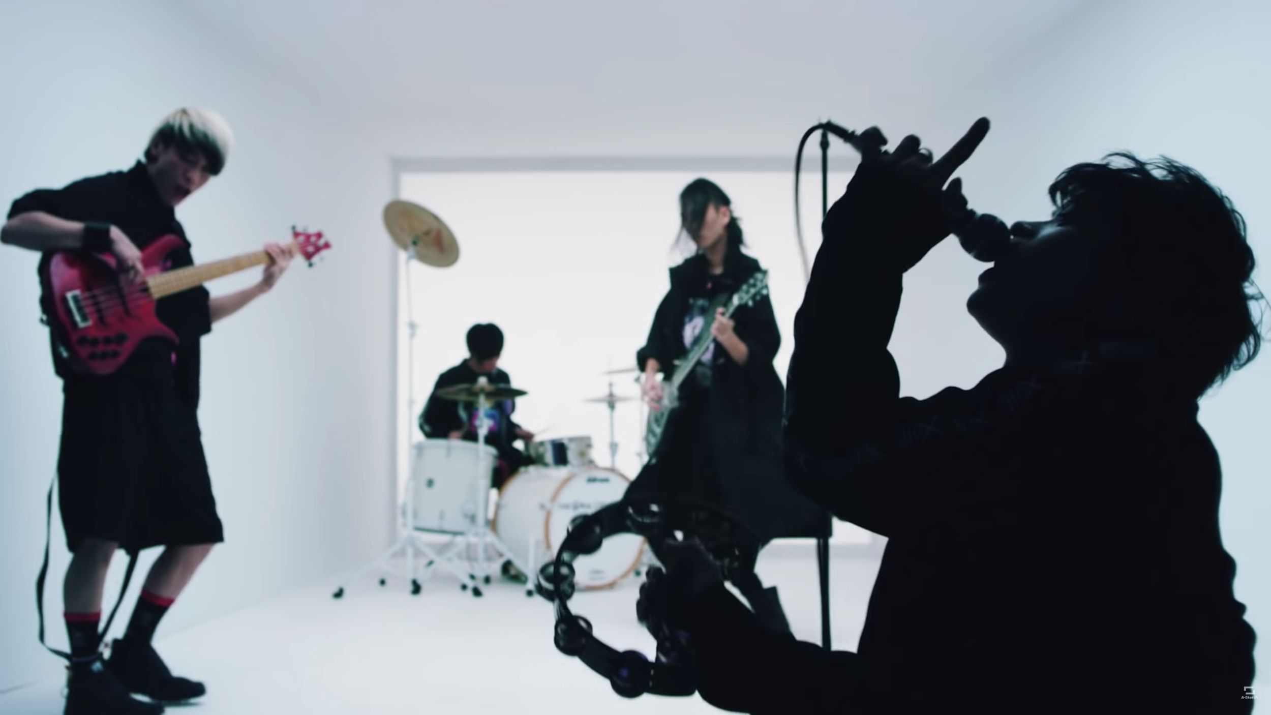 THE ORAL CIGARETTES “ワガママで誤魔化さないで” (Copy)