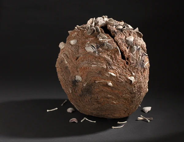 Strata/Midden , 2009 clay, kiln- and pit-fired 16“ h. x 14” dia.