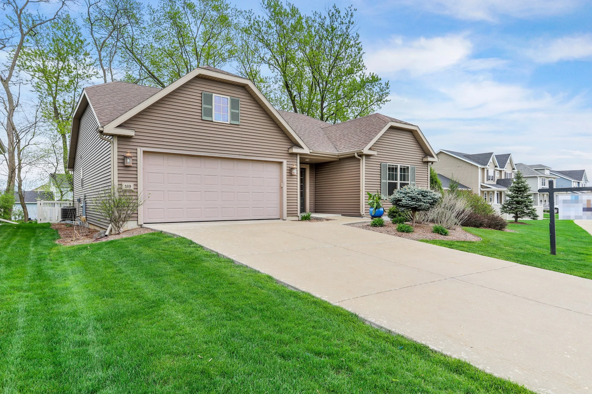 1-web-or-mls-309-alton-dr.jpg