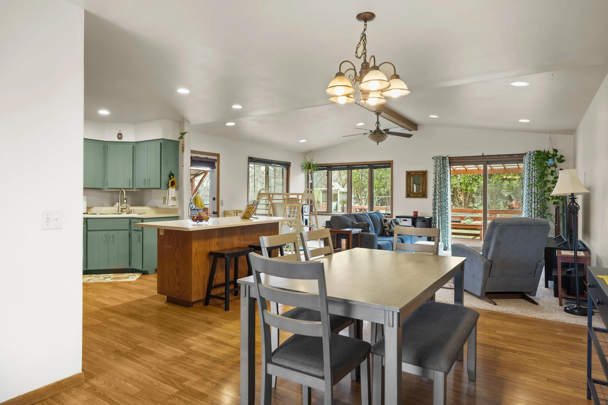 27-web-or-mls-4922-cottage-grove-rd.jpg
