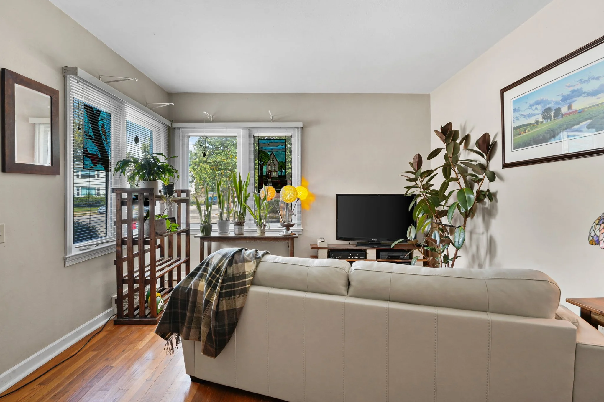 12-web-or-mls-29-s-fair-oaks-ave.jpg