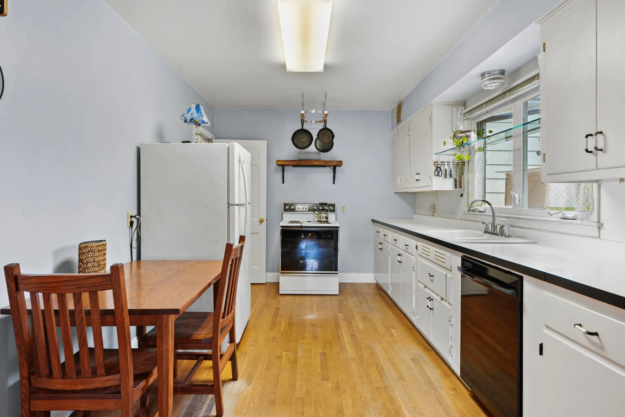 16-web-or-mls-29-s-fair-oaks-ave.jpg