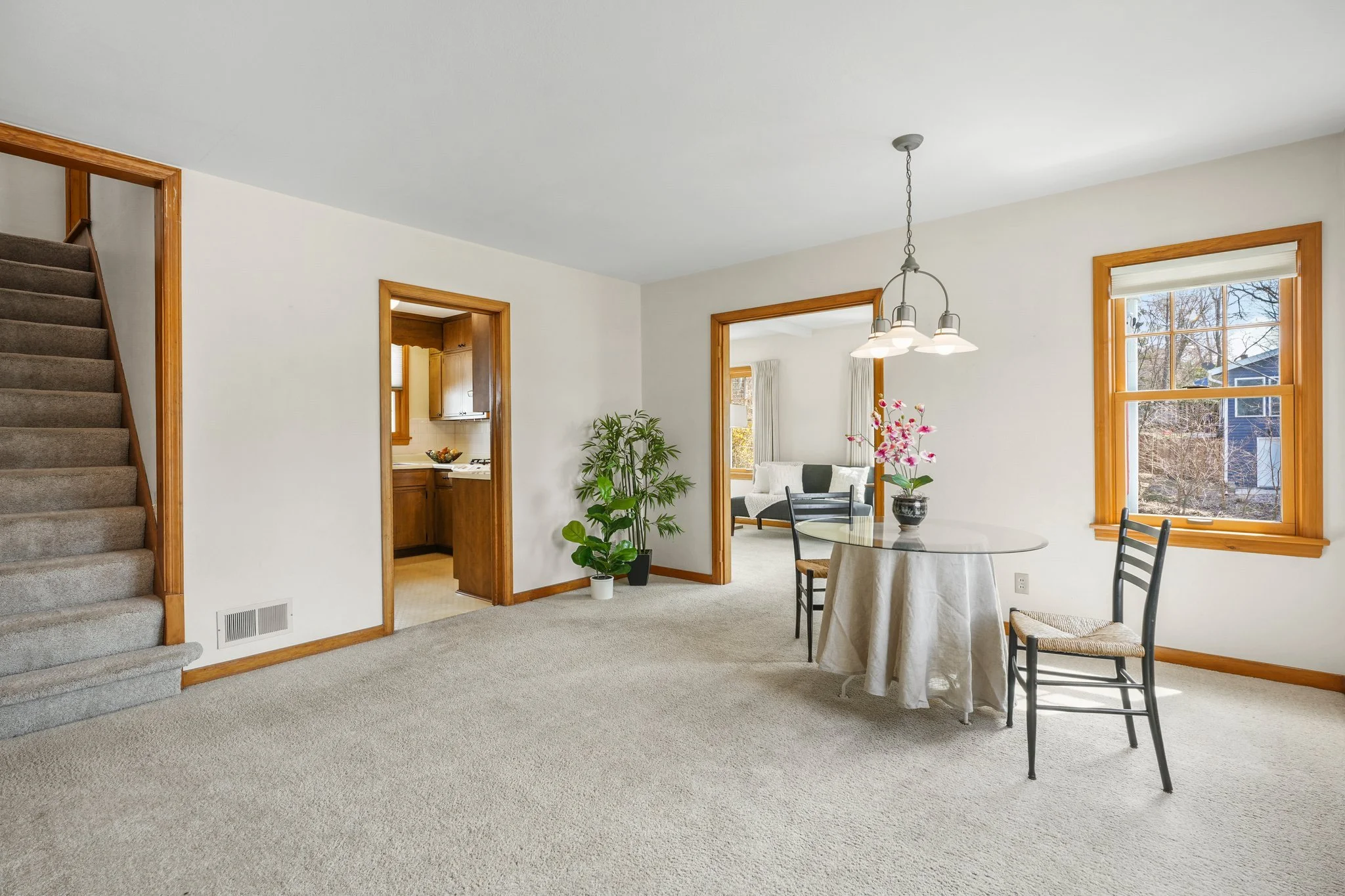 21-web-or-mls-201-s-midvale-blvd.jpg