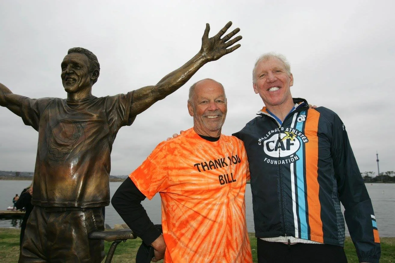 Bill_Bob_Statue.jpg