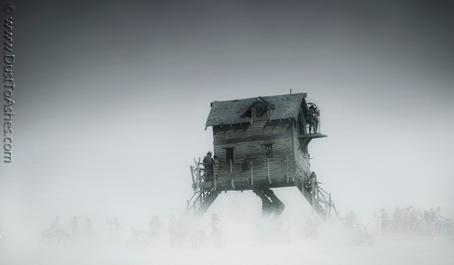 Baba-Yagas-House-in-Dust-Storm.jpg