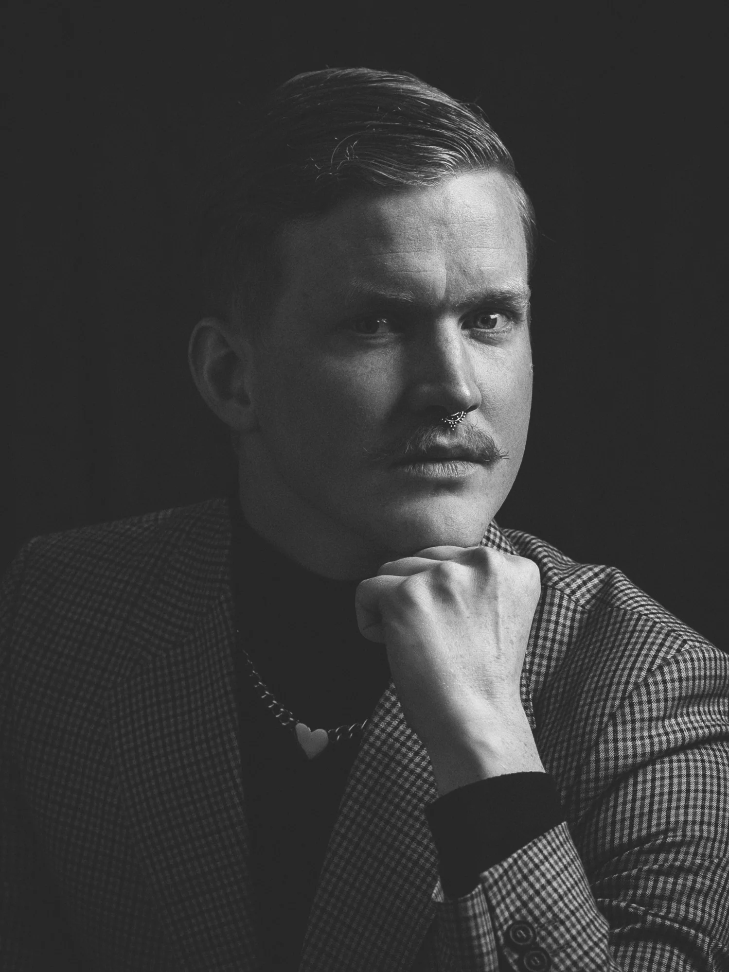 BJORN THORLEIFSSON - Junior Research