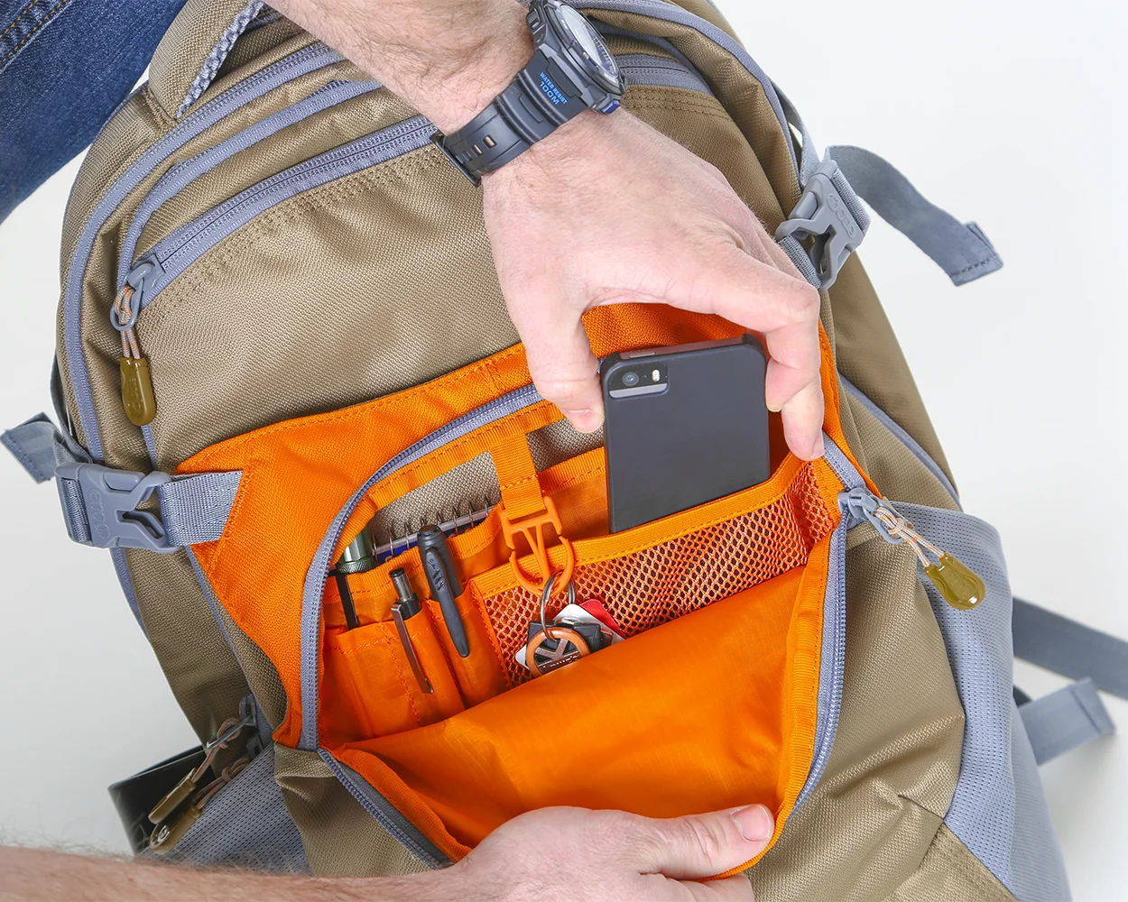 Interior Organisation Pocket