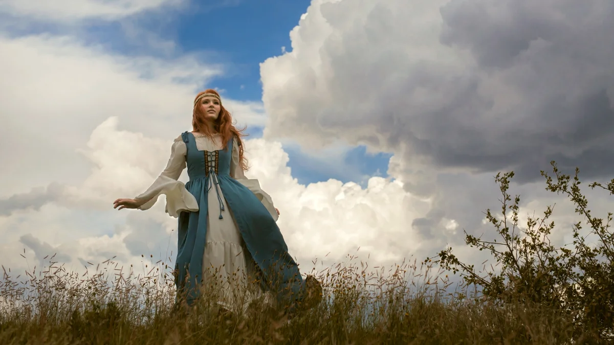 Naomi-in-the-Woods-by-Nicole-York-272-2.jpg