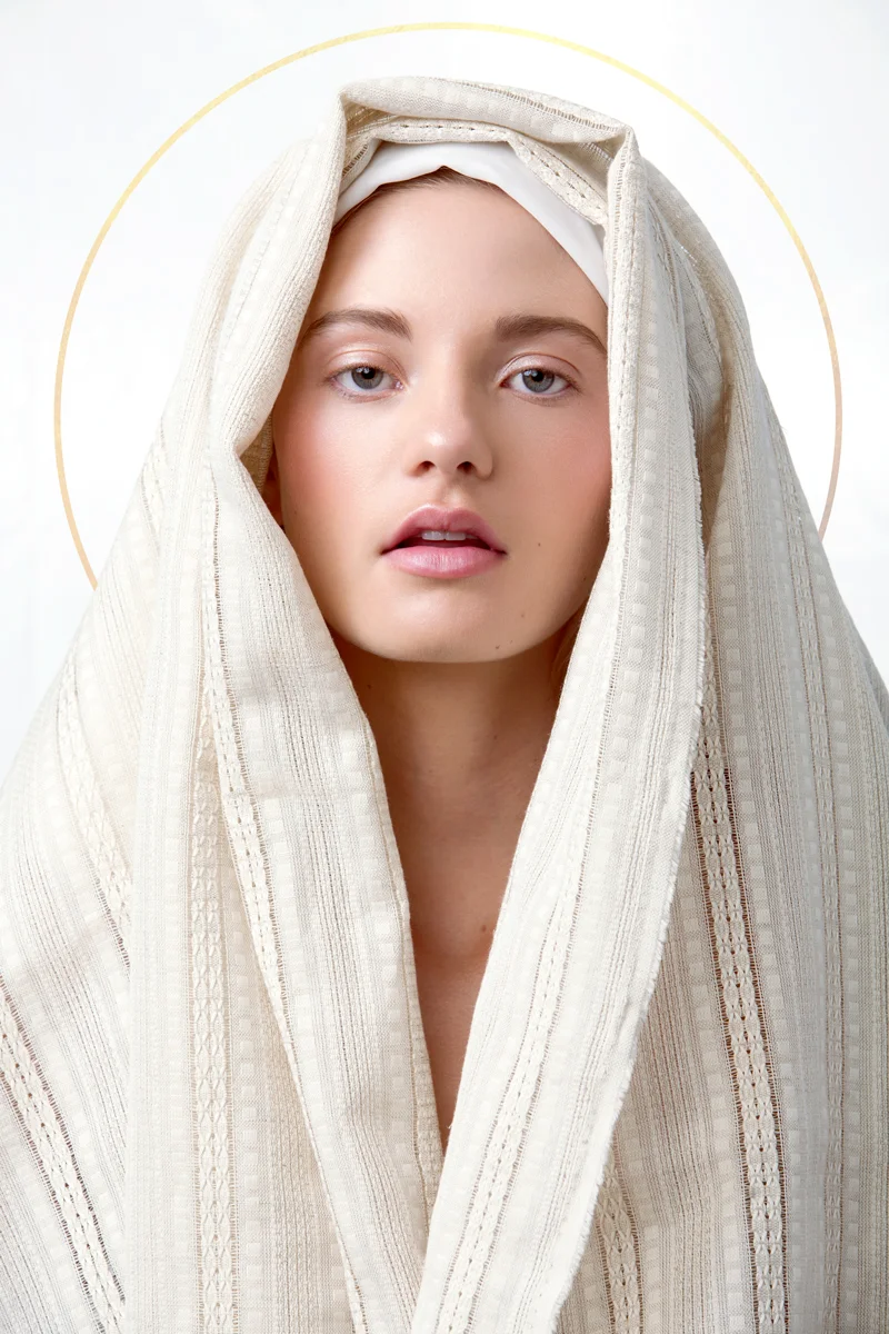 Heavenly-Bodies-Beauty-Editorial-by-Nicole-York-(1-of-6).jpg
