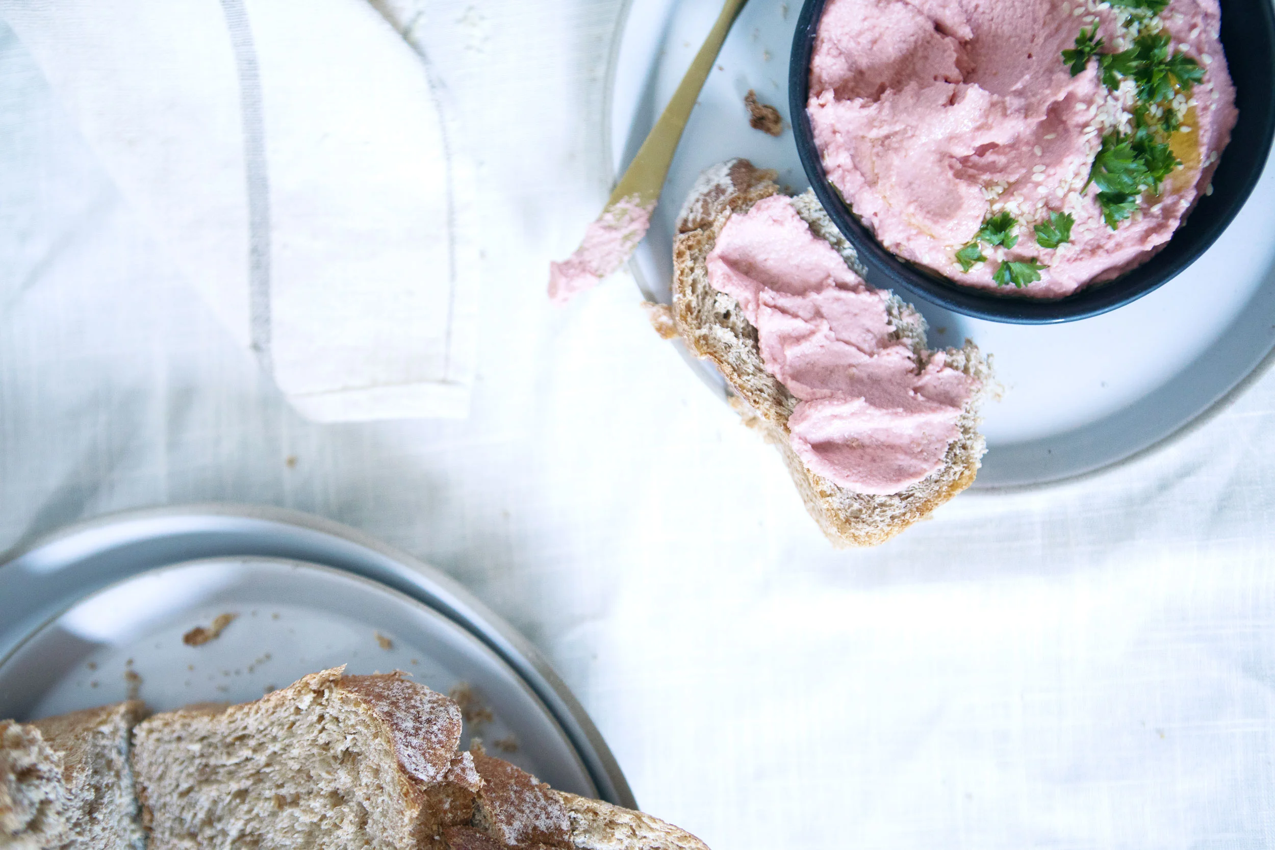 StudioBicyclette_BeetrootHummus-6.jpg