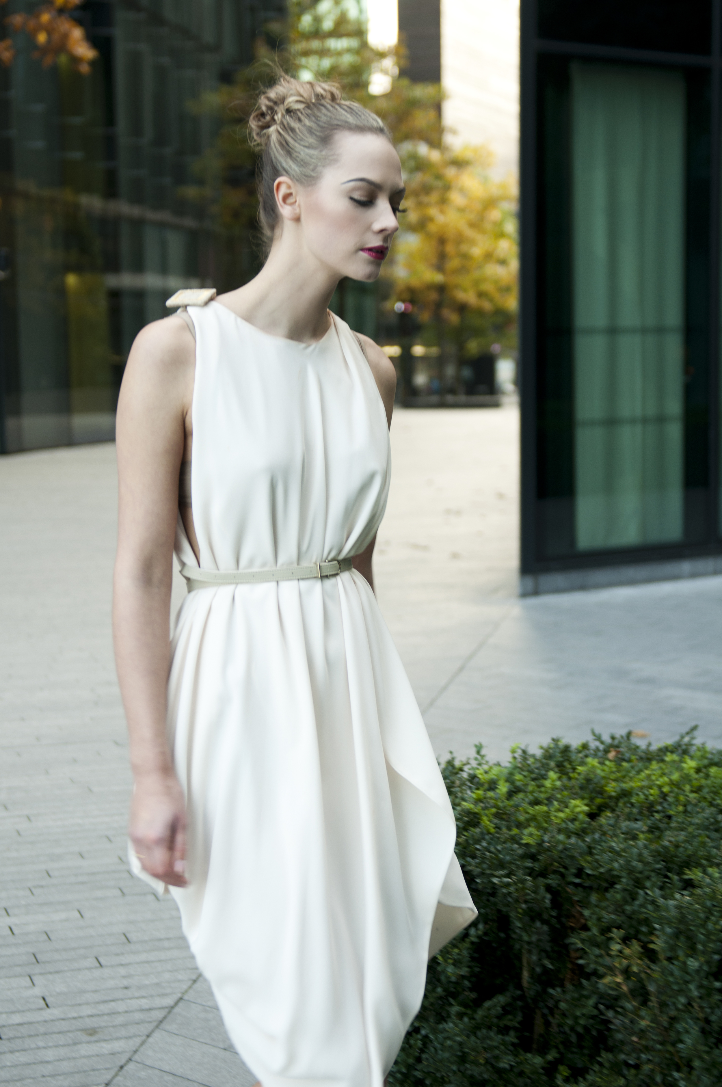 Isabel-wong-rose-white-georgette-memorie-dress-spring-summer-campaign-1.jpg