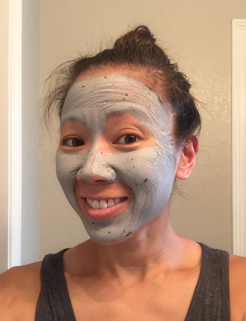 This glam look is courtesy of GlamGlow SuperMud!