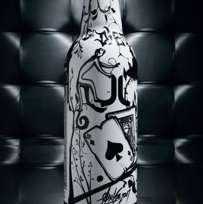 wesc_bottle_07.jpg