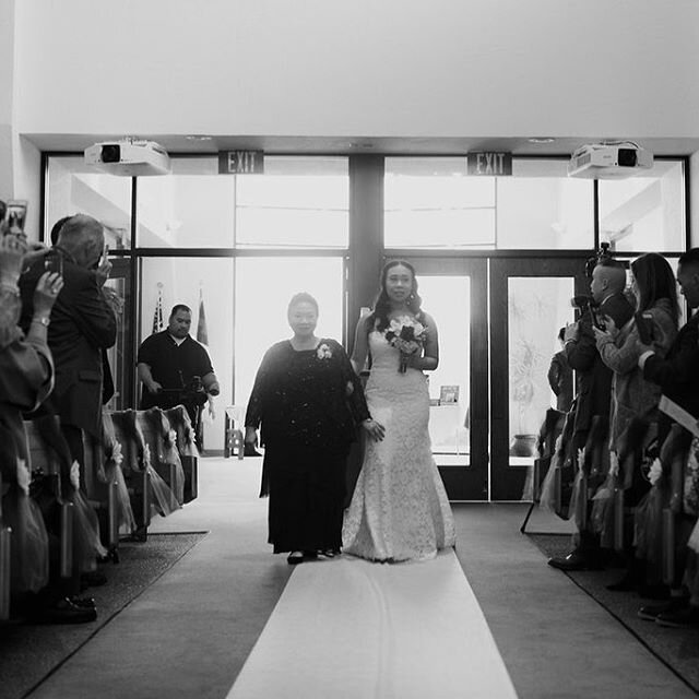 Celebrate MOM ❤️.
.
Planner | @readysetcoordinate 
Photographer | @katma_photography 
HMUA | @jennhom