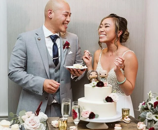 Gimme the sugar! 🧁
.
Venue | @sanmateomarriott
Planner | @readysetcoordinate 
Photographer | @katma_photography
Videographer | @collideskope
Florist | @belovedfloralco
DJ | @anthonymidas
HMUA | @jennhom