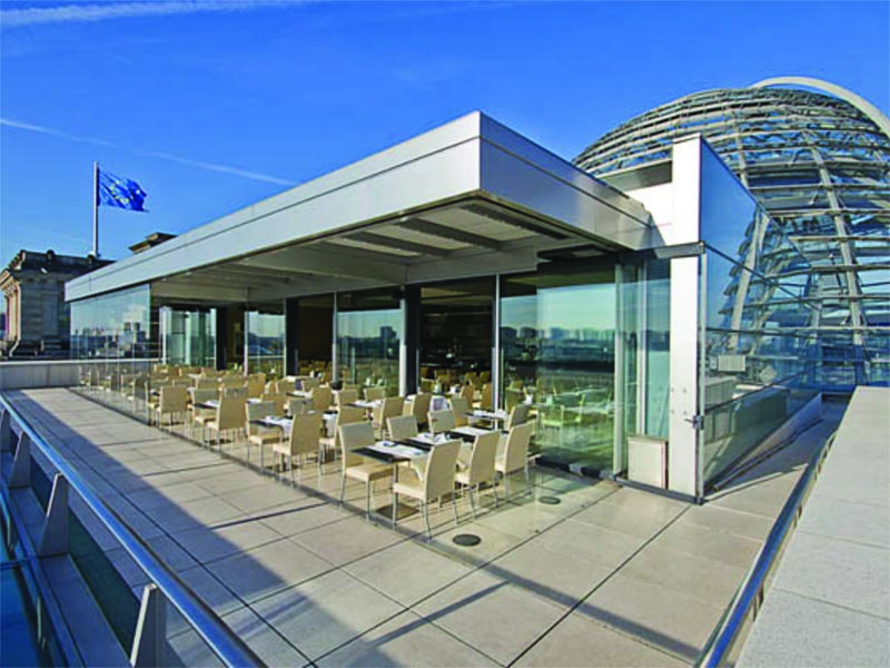 9-LOCATION_Berlin_PKACE HOLDER Reichstag_01.jpg