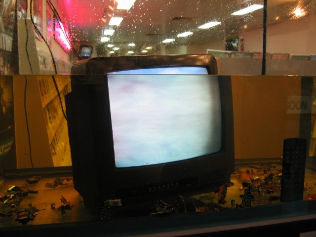 Underwater TV set from "Sink or Swim"