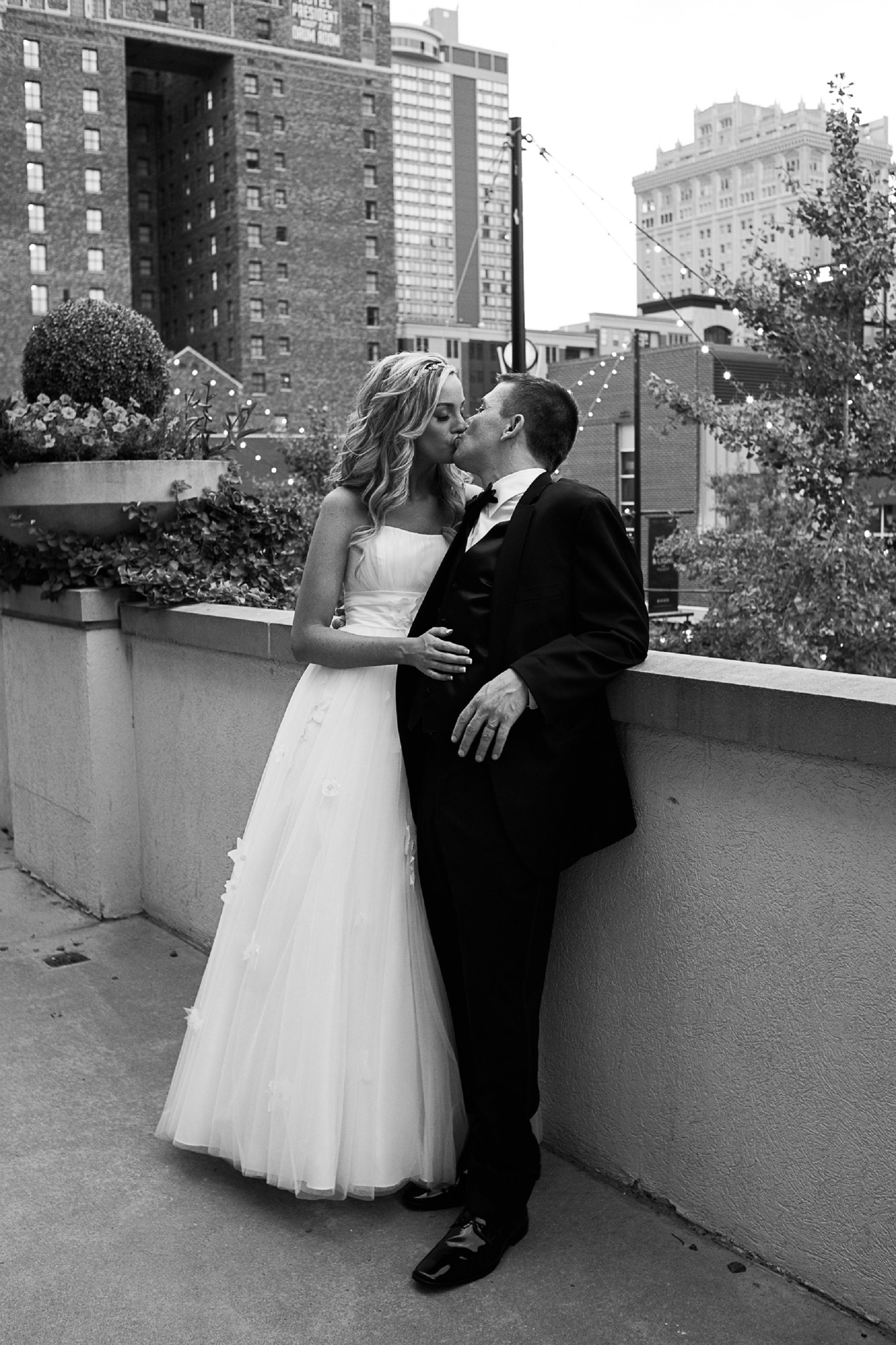 Wedding Portrait in downtown Kansas City by Merry Ohler