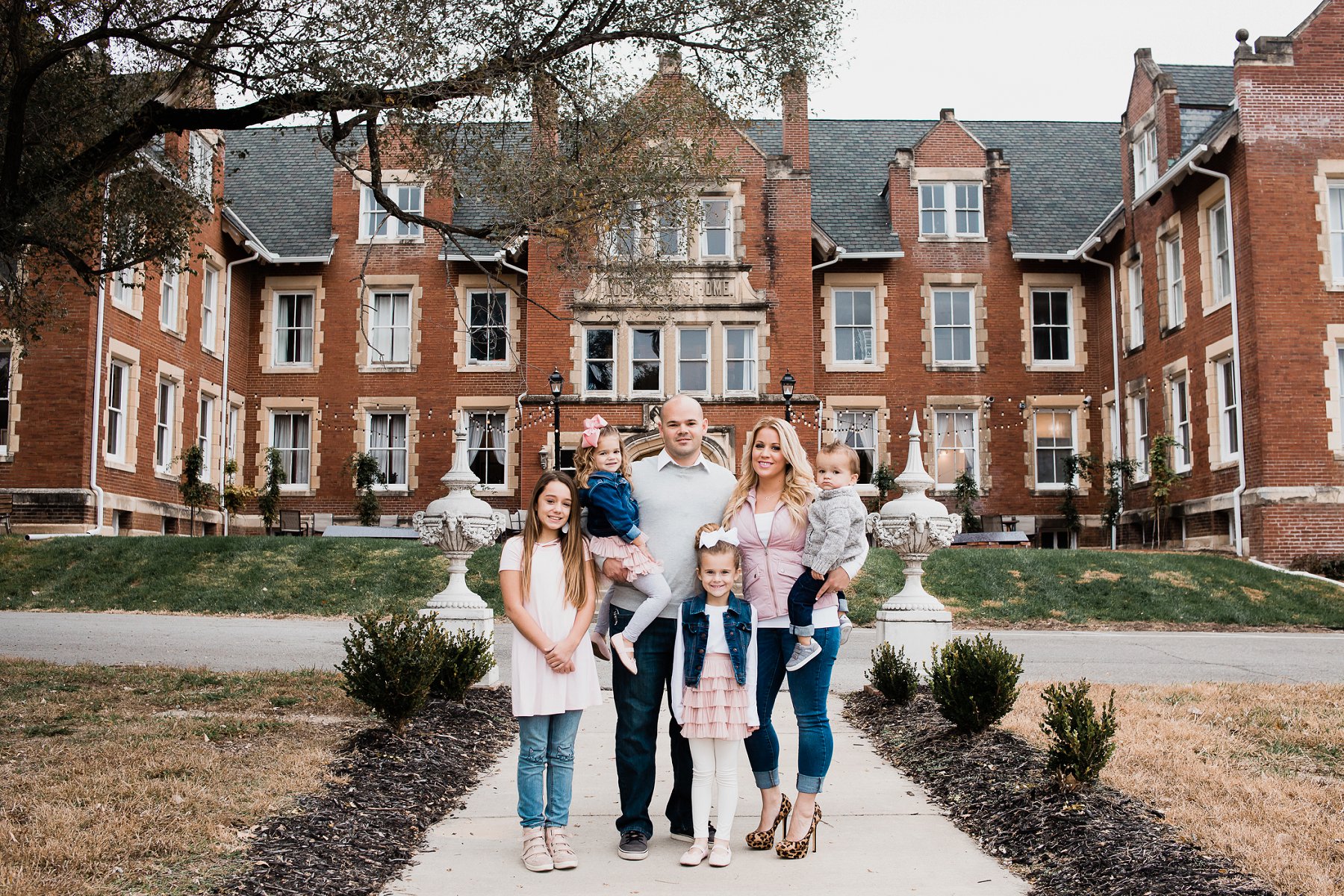 Fall Family Photography at Belvoir WInery by Family Photographer in Kansas City, Merry Ohler (12)