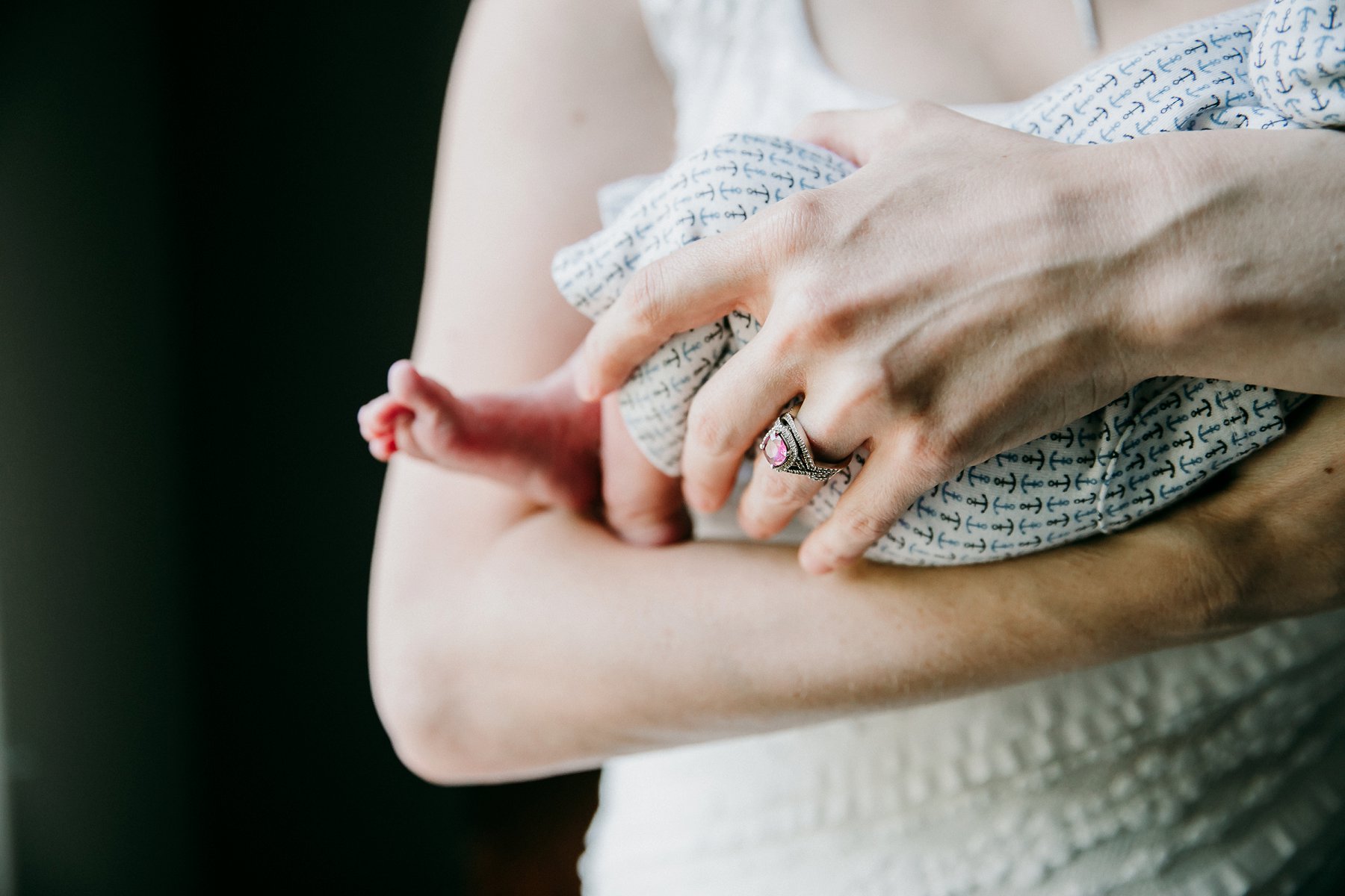Kansas City Newborn Photography in Mission, Kansas by Merry Ohler (22)